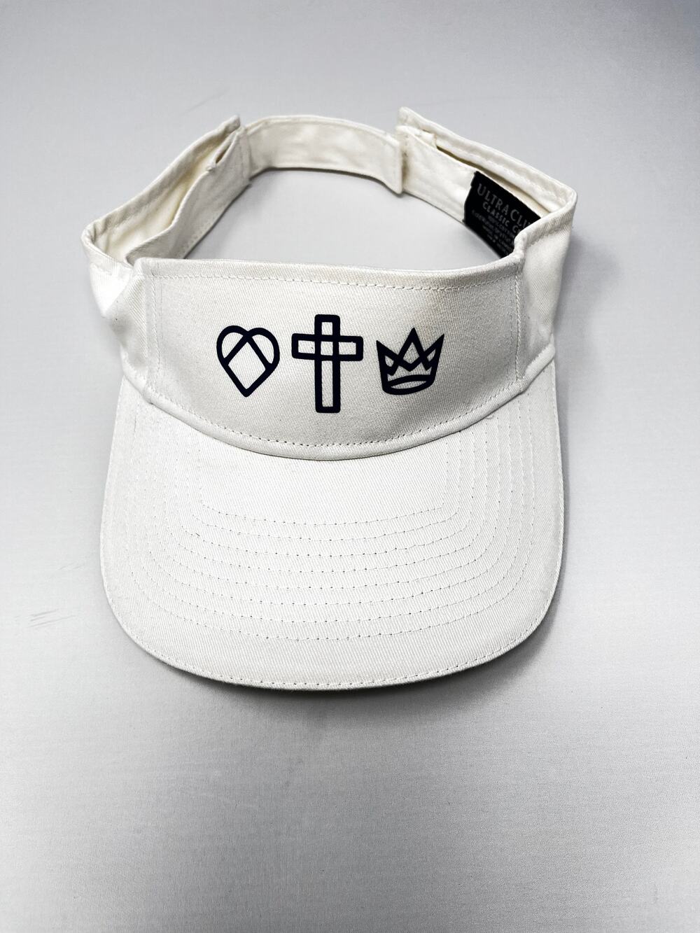 Heart Cross Crown White Visor Pre-Owned in great condition